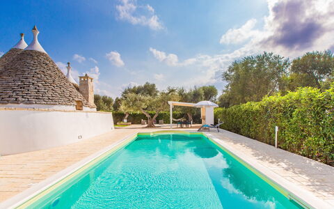 Trullo Del Mandarino: Piscine, Propriété, Bâtiment, Immobilier, Villa, Vacances, Loisir, L'Eau, Biens, Recours