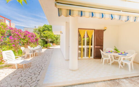 Villa Irene: Propriété, Bâtiment, Maison, Immobilier, Pièce, Design Intérieur, Biens, Domicile, Villa, Architecture