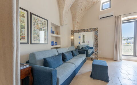 Solo Voi: Pièce, Propriété, Meubles, Bâtiment, Maison, Design Intérieur, Immobilier, Salon, Sol, Architecture