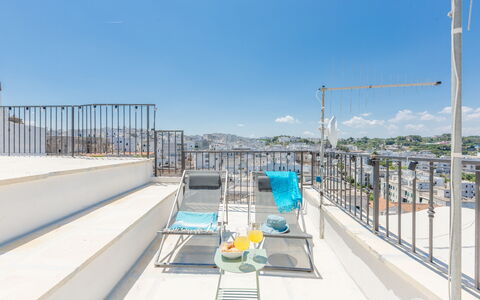 Solo Voi: Propriété, Immobilier, Architecture, Bâtiment, Zone Métropolitaine, Design Urbain, Appartement, Maison, Zone Résidentielle, Balcon