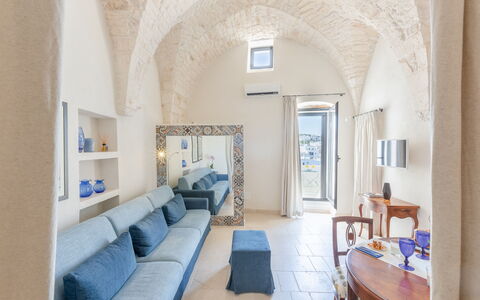 Solo Voi: Propriété, Pièce, Bâtiment, Meubles, Design Intérieur, Maison, Architecture, Immobilier, Sol, Salon