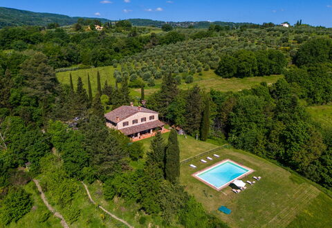 Podere a Lafi: Ciel, Propriété, Écorégion, Bâtiment, Plante, La Nature, Paysage Naturel, Arbre, Lot Terre, Herbe