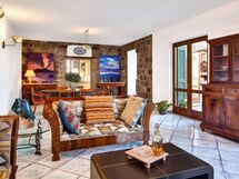 stony-villa-volcano-view-sant-agata-sui-due-golfi-villa-living-room