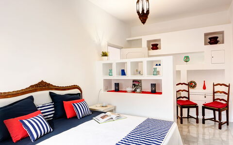 Parsano Home: Meubles, Propriété, Cadre, Bleu Azur, Confort, Textile, Oreiller, Étagère, Design Intérieur, Orange