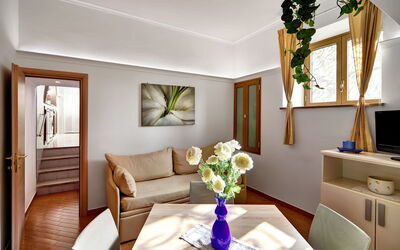49-little-house-sorrento-apartament-living-room