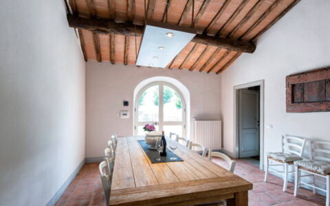 Villa Milluzzi: Table, Meubles, Propriété, Bâtiment, Bois, Canapé, Éclairage, Design Intérieur, Architecture, Faisceau