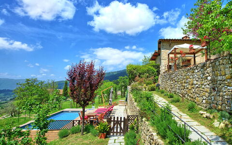 Villa Ancora: Nuage, Plante, Ciel, Bâtiment, Paysage Naturel, Arbre, Maison, Végétation, Biome, Design Urbain