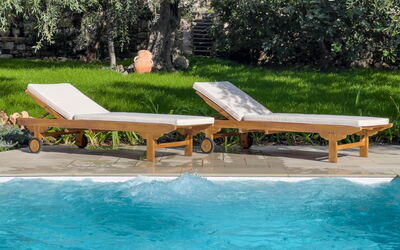 Villa Mimosa - Diano Marina: L'Eau, Meubles, Plante, Mobilier De Jardin, Piscine, Ombre, Arbre, Balancelle, Loisir, Paysage