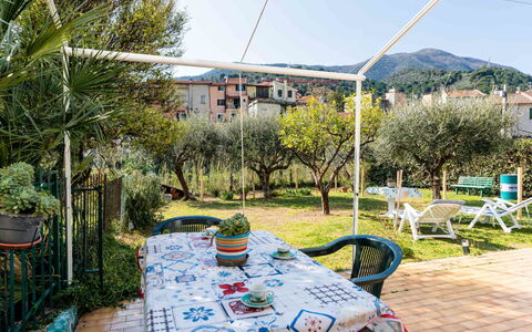 Marisol: Appartement, Recours, Chaise, Ombre, Balcon, Table Cuisine Et Salle A Manger, Restaurant, Eco Hôtel, Hôtel