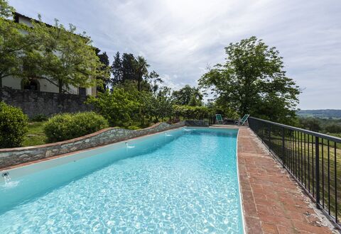 Villa Vigliano: L'Eau, Plante, Ciel, Nuage, Ressources En Eau, Propriété, Botanique, Piscine, Bleu Azur, Arbre