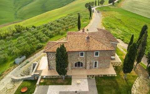 Casa Insieme: Plante, Propriété, Bâtiment, Vert, Fenêtre, Lot Terre, Paysage Naturel, Herbe, Maison, Pente