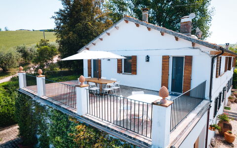 Villa La Picena: Maison, Domicile, Chalet, Biens, Porche, Balcon, Villa, Ferme, Ombre, Clôture