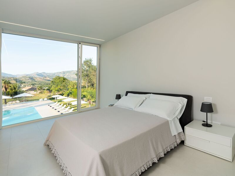 villa-diodoro-taormina-bedroom