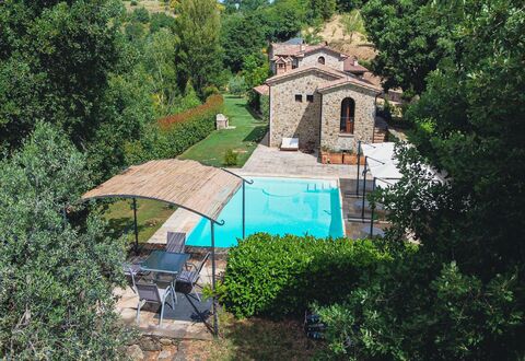 Villa Sant'anna: Plante, Bâtiment, Arbre, Végétation, Paysage, Loisir, Design Urbain, Fenêtre, Toit