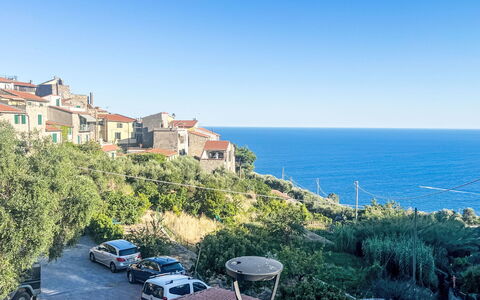 Casa Vacanze la Faiola: Chaîne De Montagnes, Balcon, Village De Montagne