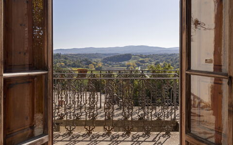 Villa La Cicogna Tuscany: Ciel, Plante, Bois, Bâtiment, Design Intérieur, Arbre, Paysage, Dur, Façade