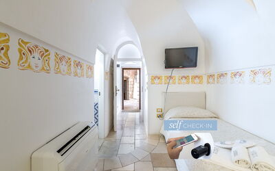 Libellula Standard 1 - Dimora Osanna: Bâtiment, Cadre, Confort, Design Intérieur, Sol, Sol, Maison, Porte, Salon, Salle