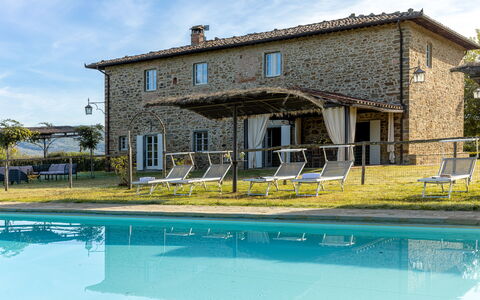 Villa Leopolda Selvarella: Chalet, Ferme, Biens, Piscine, Cour, Villa, Arrière-Cour, Mobilier De Jardin