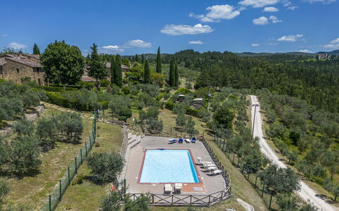 Casa Anita - Castellina In Chianti - Granaio, Tosc: Plante, Nuage, Ciel, Propriété, Arbre, Lot Terre, Design Urbain, Biome, Paysage, Immobilier
