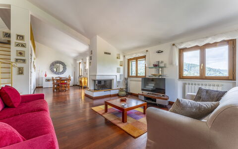 Belvedere, House With Private Pool And Garden, Rec: Table, Meubles, Canapé, Bâtiment, Fenêtre, Bois, Cadre, Plante D'Appartement, Confort, Sol