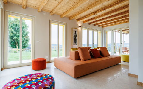 Casa Gallo - Roero - Langhe, Piemonte: Propriété, Confort, Design Intérieur, Bois, Ombre, Sol, Fenêtre, Sol, Salon, Mur