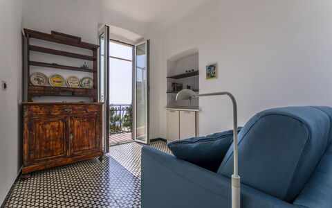 A Due Passi da Camogli 2, Seaview, Wifi: Meubles, Confort, Cadre, Cabinetry, Bois, Salon, Sol, Sol, Maison, Lampe