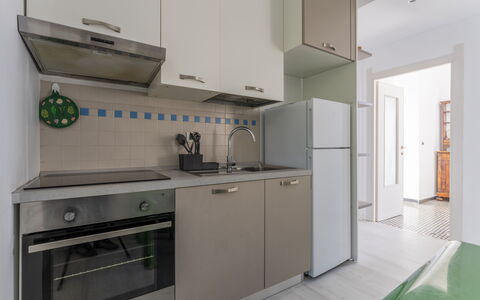 A Due Passi da Camogli 2, Seaview, Wifi: Cabinetry, Bâtiment, Appareil De Cuisine, Cuisinière, Comptoir, Cuisine, Électroménager, Cooktop, Design Intérieur, Le Fourneau