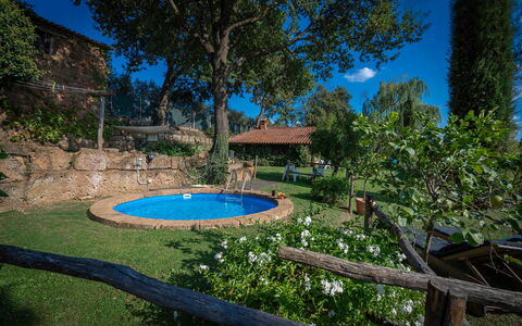 Casale Delle Papere, Pool, Romantic Holiday In Nep: L'Eau, Plante, Piscine, Bâtiment, La Nature, Chaise, Arbre, Ciel, Ombre, Végétation