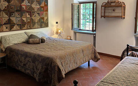 Molin Barletta, Private Pool, Nature - Marliana, T: Meubles, Design Intérieur, Bois, Chambre, Sol, Lit, Pièce, Sol, Plafond, Linge