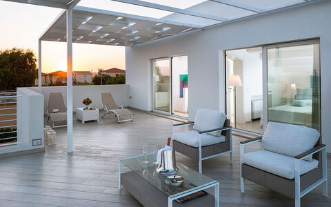 Casa Mareblu - Marina Di Modica, Sicilia: Meubles, Table, Canapé, Ombre, Éclairage, Salon, Confort, Design Intérieur, Sol, Sol