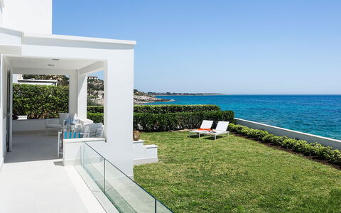 Mariposa - Fontane Bianche, Sicilia: L'Eau, Ciel, Propriété, Bleu Azur, Plante, Ombre, Lot Terre, Bâtiment, Design Urbain, Rectangle