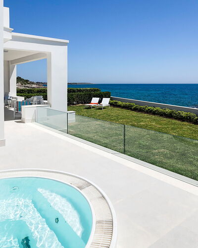 Mariposa - Fontane Bianche, Sicilia: L'Eau, Ciel, Propriété, Bâtiment, Bleu Azur, Plante, Piscine, Ombre, Loisir, Aqua