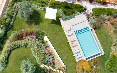 Splendida - Modica, Sicilia: Plante, Propriété, Vert, Botanique, Paysage Naturel, Végétation, Lot Terre, Design Urbain, Herbe, Biome