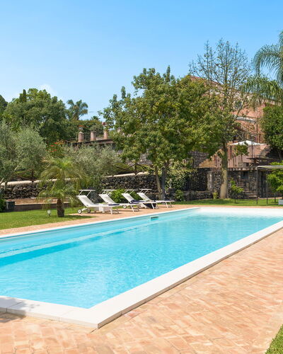 Oasi Verde - Santa Maria La Stella, Sicilia: L'Eau, Ciel, Plante, Propriété, Piscine, La Nature, Bleu Azur, Ombre, Herbe, Arbre