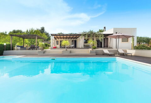 Casa Cortese - Noto, Sicilia: L'Eau, Ciel, Plante, Propriété, Nuage, Piscine, Bleu Azur, Arbre, Loisir, Ombre