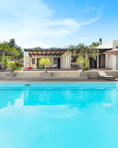 Casa Cortese - Noto, Sicilia: L'Eau, Ciel, Plante, Propriété, Nuage, Piscine, Bleu Azur, Arbre, Loisir, Ombre