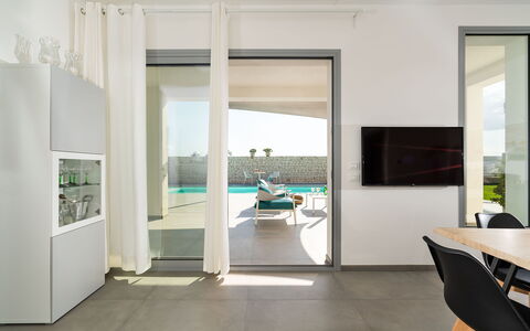 Villa Le Palme - Noto, Sicilia: Meubles, Bâtiment, Chaise, Salon, Table, Design Intérieur, Sol, Condominium, Automotive Exterieur