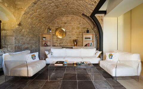 Casapietra - Scicli, Sicilia: Propriété, Meubles, Cadre, Décoration, Bâtiment, Design Intérieur, Canapé, Sol, Salon, Sol