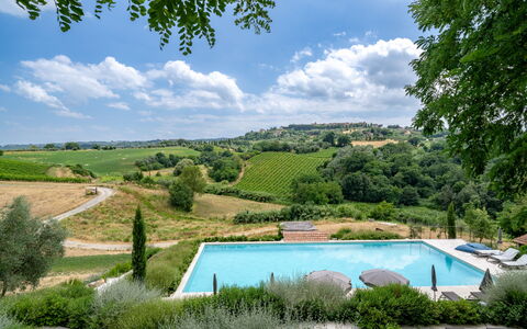 Coratina Spereto Apartment with Pool, Montaione: Piscine, Mobilier De Jardin, Jardin, Biens, Eco Hôtel, Aménagement Paysager, Balancelle, Plantation, Villa, Ville Resort