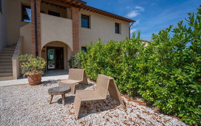 Coratina Spereto Apartment with Pool, Montaione