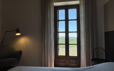 Casa 'il Nocciolo': Propriété, Meubles, Bâtiment, Confort, Lumière, Fenêtre, Bois, Ombre, Éclairage, Cadre De Lit