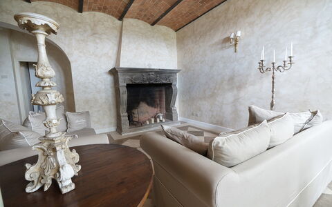 Luxury Villa Con Spa e Panorama a 40 Min Da Roma: Cadre, Meubles, Propriété, Canapé, Bâtiment, Bois, Design Intérieur, Table, Maison, Salon