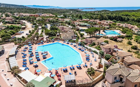 Isola Rossa 717: Mer, Cotiers Et Relief Océaniques, Côte, Recours, Océan, Rive, Plage, Piscine, Ville Resort, Tropiques
