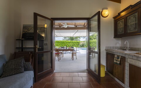 Casa del Marchese, Pool, Wifi, Castell' Arquato: Meubles, Propriété, Comptoir, Cabinetry, Design Intérieur, Bois, Table, Sol, Sol, Cuisine