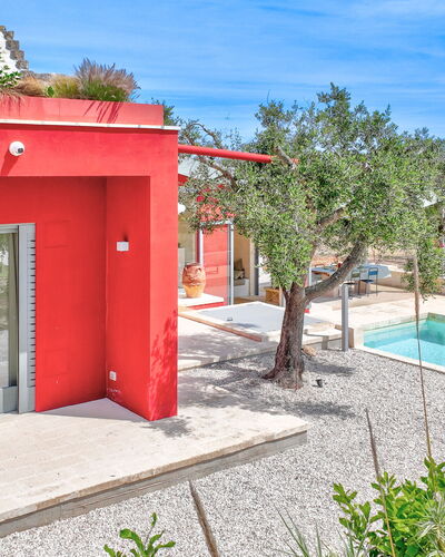 Lamia del Grano: Plante, Ciel, Propriété, L'Eau, Piscine, Bâtiment, Architecture, Arbre, Ombre, Mur