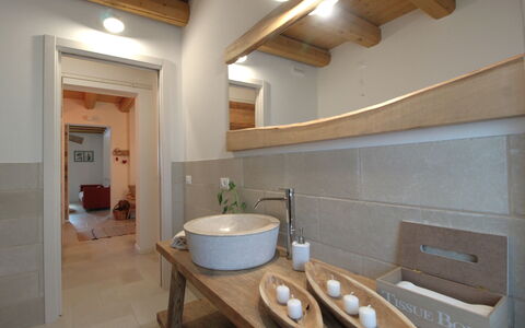 Oasi Casamaras, Brenta River, Wifi, Ac: Propriété, Meubles, Robinet, Luminaire Plomberie, Bâtiment, Bois, Évier, Salle De Bains, Confort, Design Intérieur