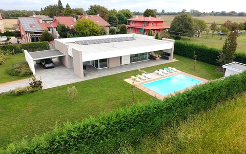 Stima Home, Padova, Pool, Ac: Piscine, Ombre, Recours, Biens, Cour, Gazon Artificiel, Conception, Aménagement Paysager, Villa, Cour