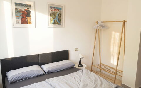 Varenna 648: Meubles, Lit, Design Intérieur, Chambre, Sol, Literie, Sol, Drap De Lit, Bois, Pièce