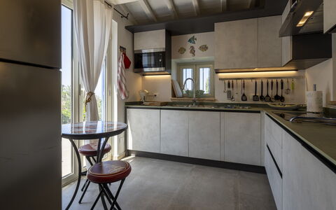 Villa Acquaro, Santa Caterina Dello Ionio, Pool, A: Cuisine, Appareil De Cuisine, Design Intérieur, Comptoir, Sol, Meubles, Principaux Appliance, Électroménager, Éclairage, Domicile