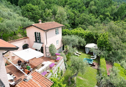 Villetta Verde: Plante, Bâtiment, Propriété, Arbre, Fenêtre, Maison, Zone Résidentielle, Quartier, Design Urbain, Immobilier